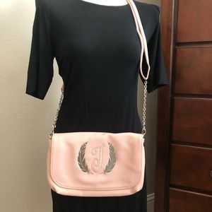 Thirty one studio clutch